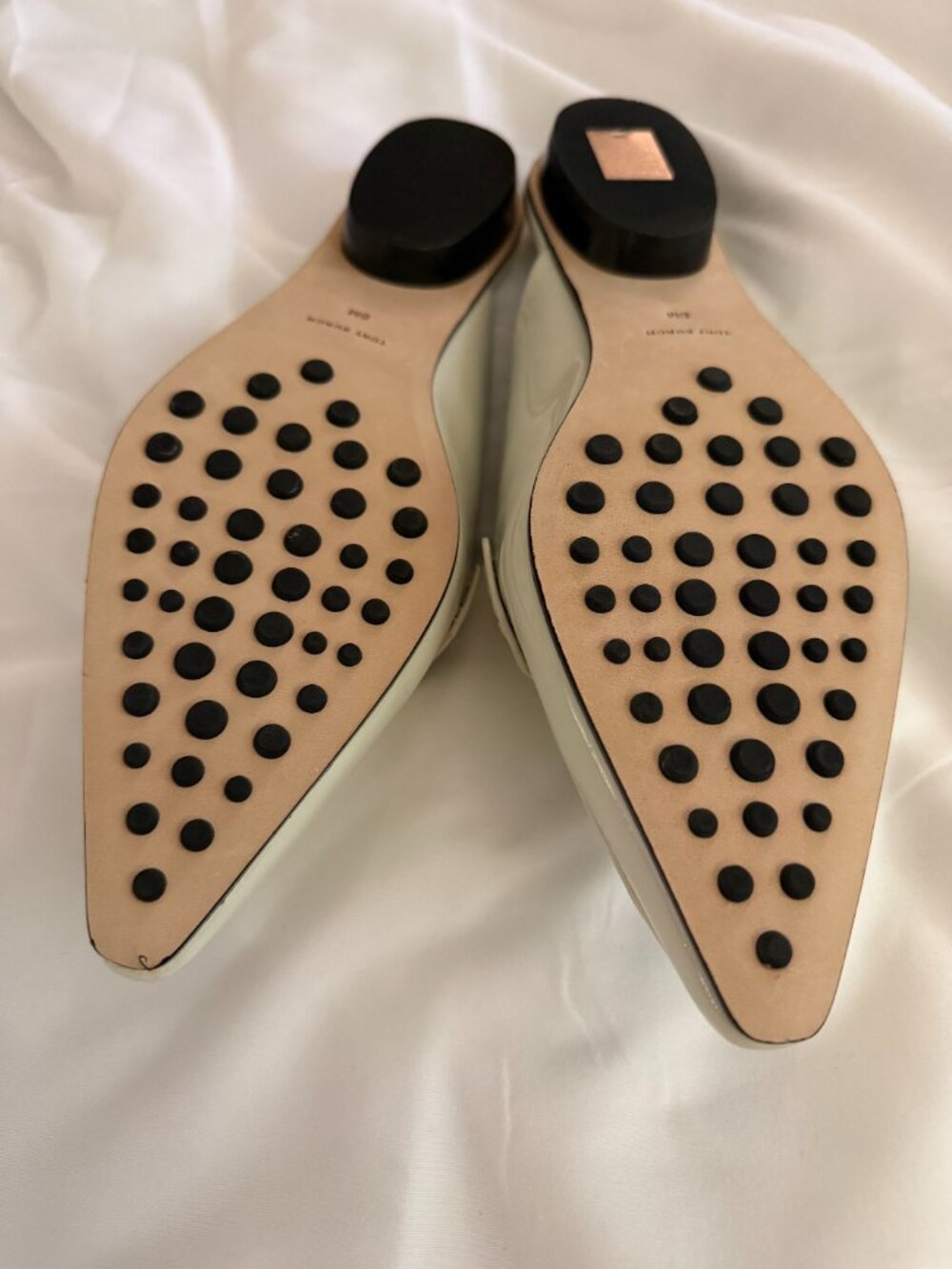 NWOT Tory Burch White Flats Size 8 - Picture 6 of 7